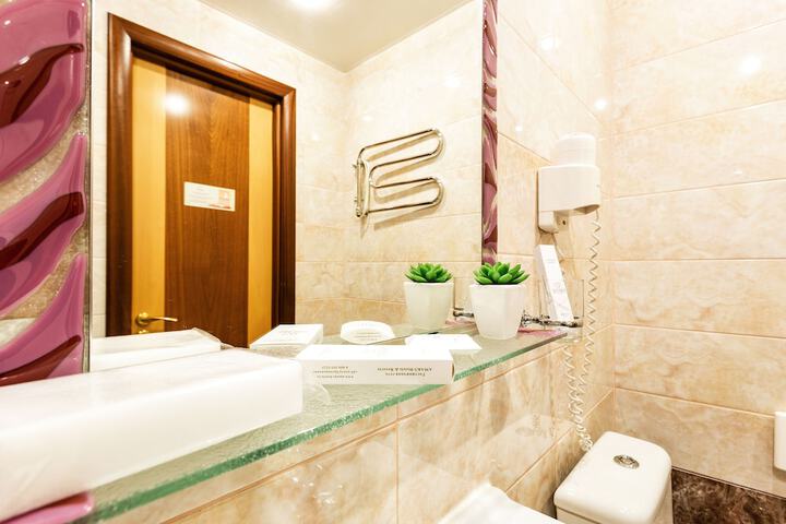 Room 60 of 102