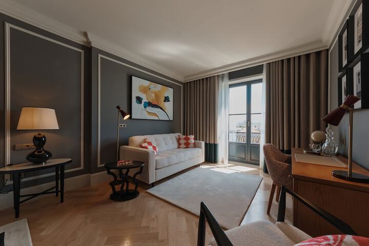 Room 30 of 158