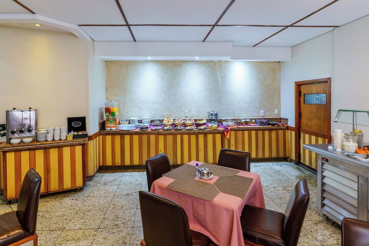 Dining 50 of 61