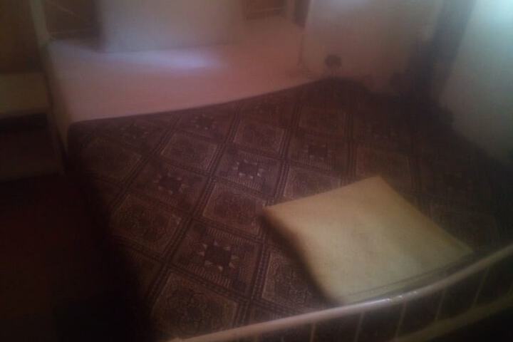 Room 5 of 11