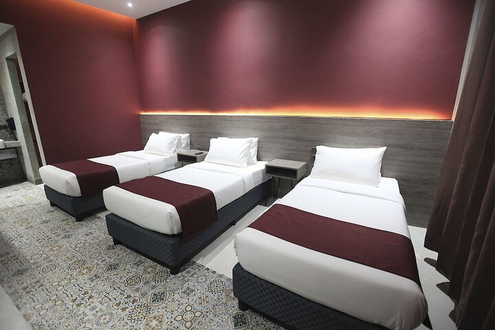Room 16 of 69