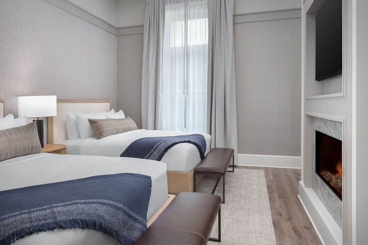 Room 8 of 29