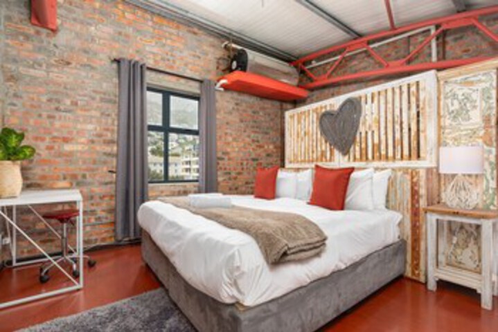 Room 34 of 36