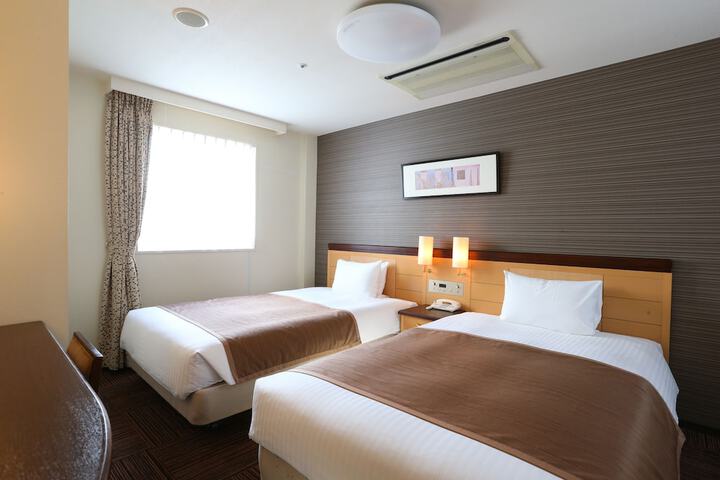 Room 14 of 73