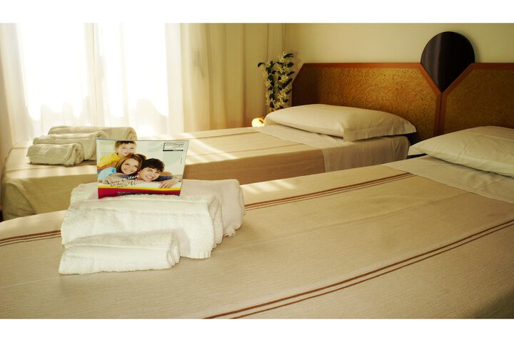 Room 3 of 36