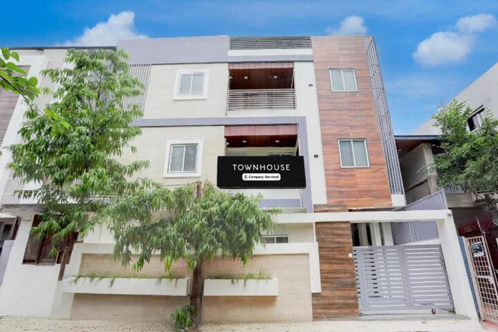 Super Townhouse DAVV University Indore Formerly Indrapuri