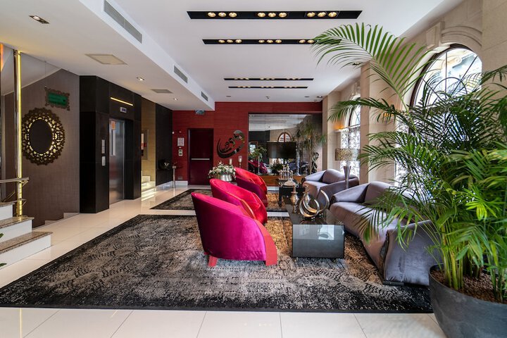 Hotel Lobby