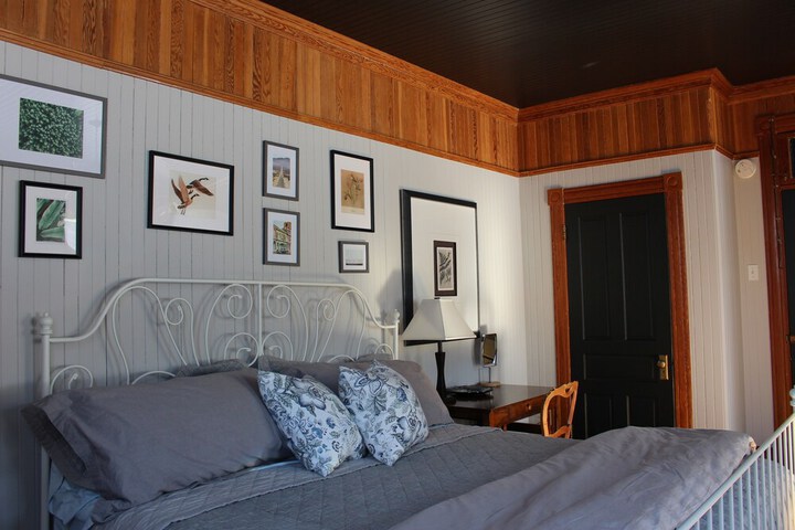 Room 7 of 34