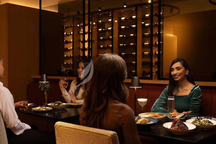 Dining 37 of 58
