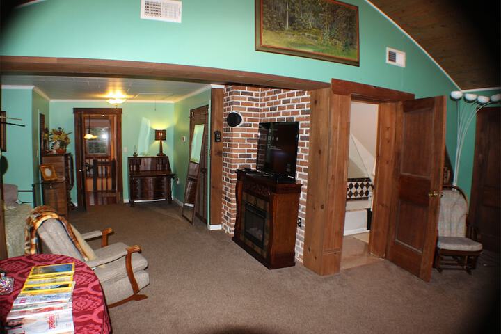 Room 9 of 66