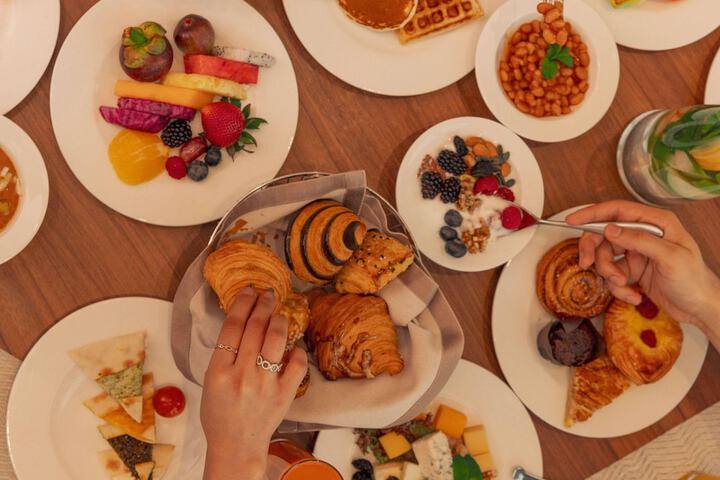 Dining 69 of 128