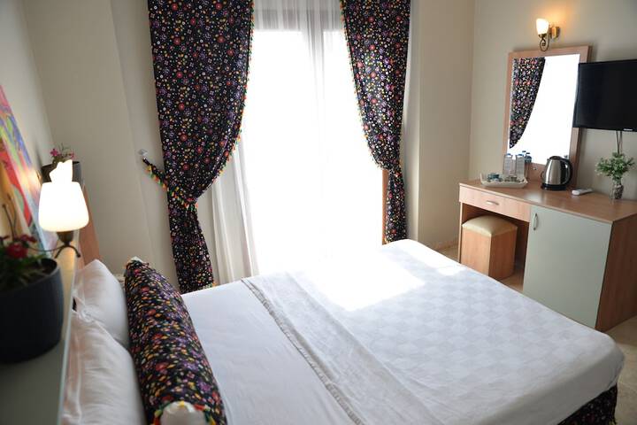 Room 22 of 43