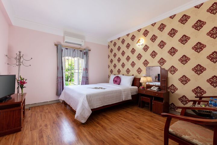 Room 8 of 55