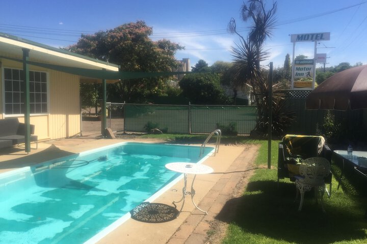 Pool 39 of 46