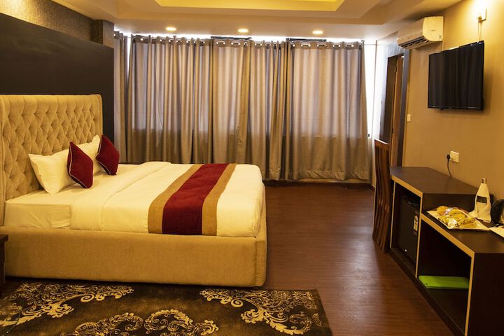 Room 10 of 23