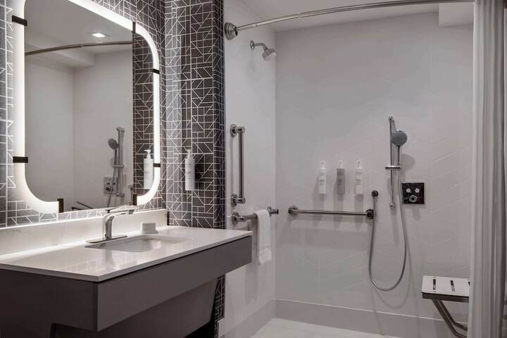 Bathroom shower