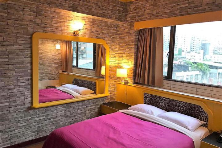 Elegance Hotel (DAAN)