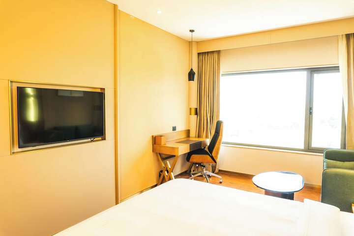 Room 8 of 53