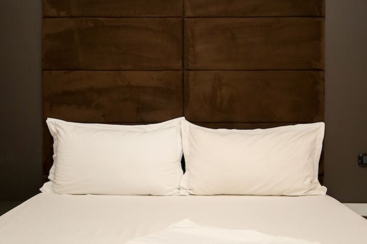 Room 12 of 218