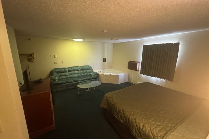 Room 19 of 24