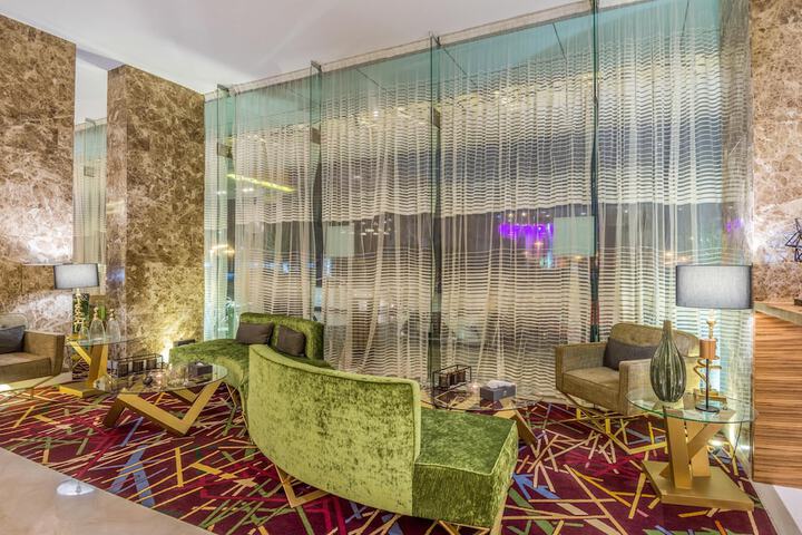 Hotel Interior 15 of 124