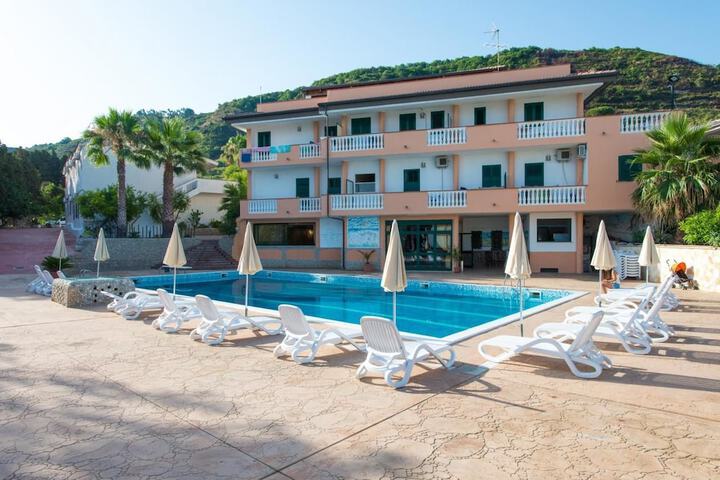 Hotel with Pool