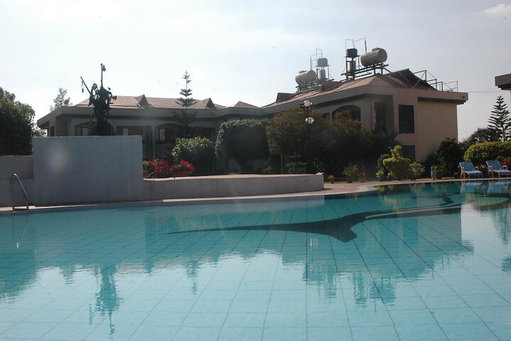 Pool Hotel