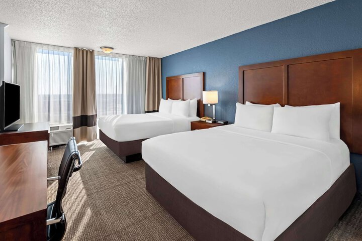 2 Queen Beds Accessible (6 of 10)