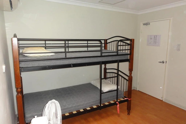 Room 4 of 13
