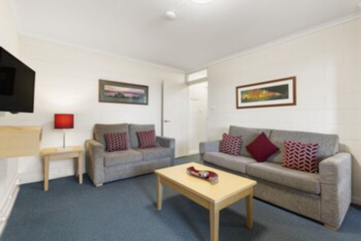 Room 22 of 36