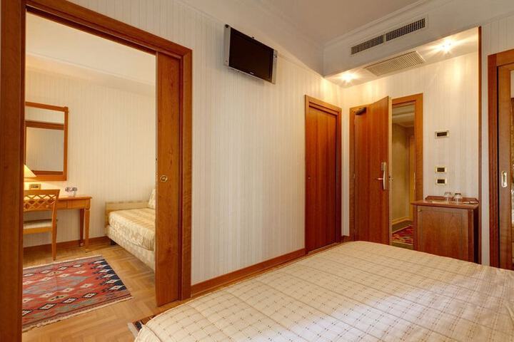 Room 23 of 41