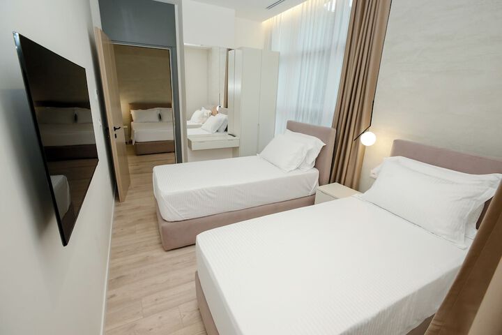 Room 20 of 42