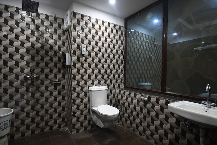Room 60 of 70