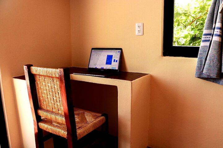 Room 9 of 20