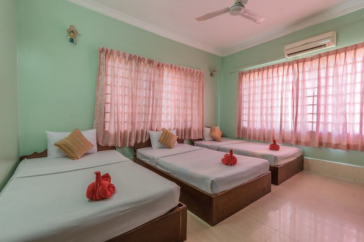Room 14 of 28