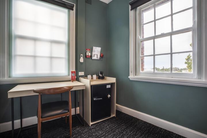 Room 22 of 60