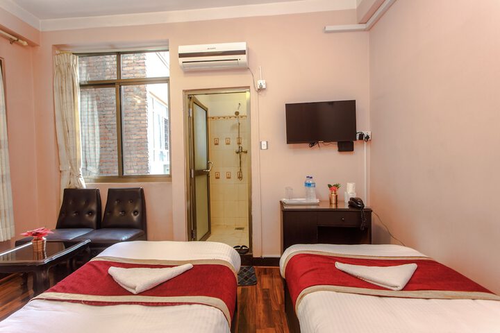 Room 26 of 161