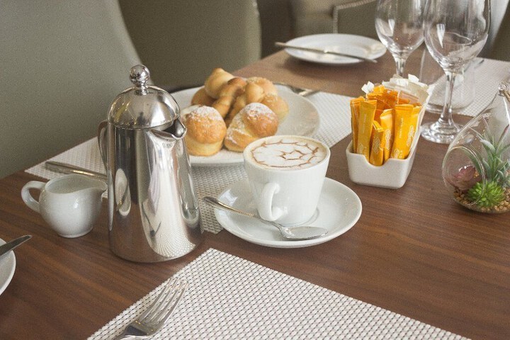 Breakfast/Coffee Service 17 of 30