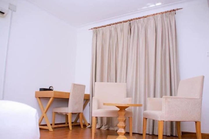 Room 7 of 24