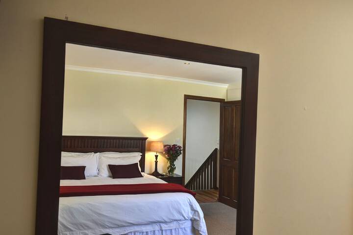 Room 10 of 110