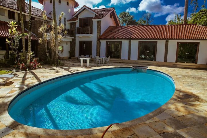 Pool 17 of 28