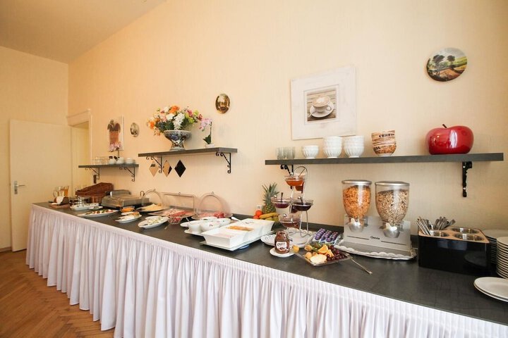 Dining 57 of 71