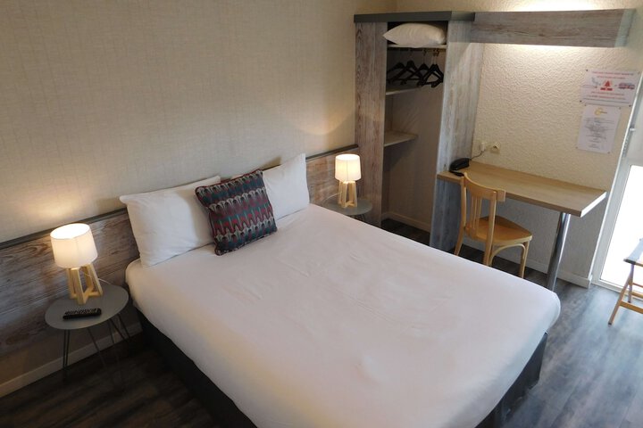 Room 19 of 33