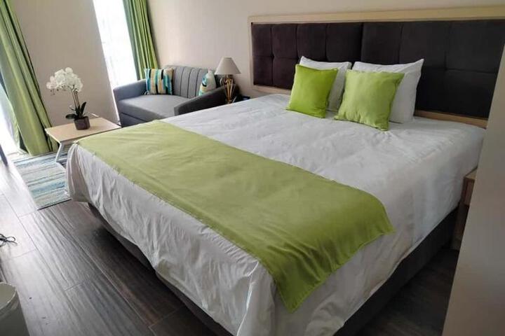 Image of Hotel Puerto Limón CR