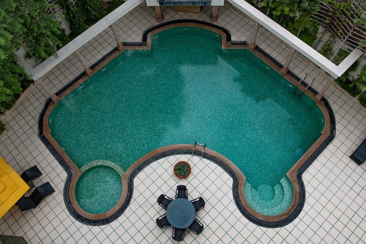 Pool Hotel