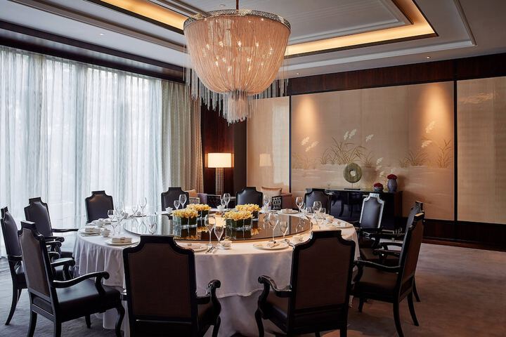 Dining 63 of 86