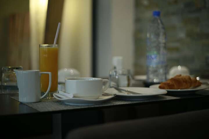 Breakfast/Coffee Service 29 of 32