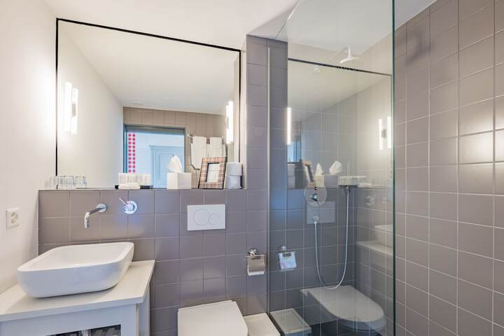 Clean Restrooms