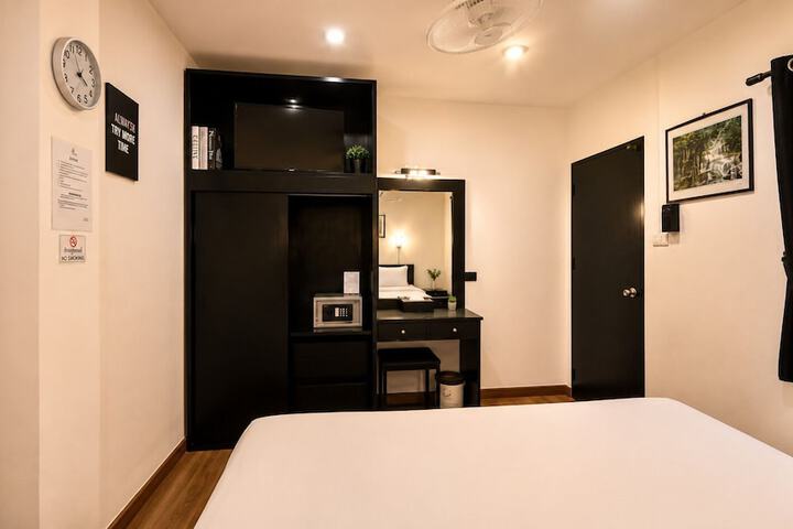 Room 122 of 208
