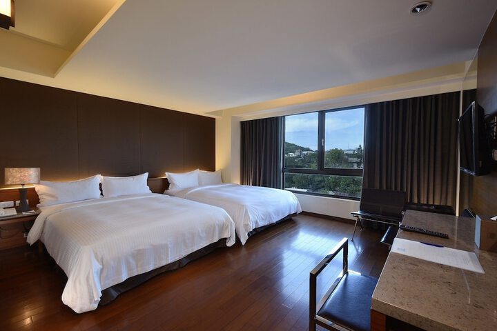 Room 15 of 35
